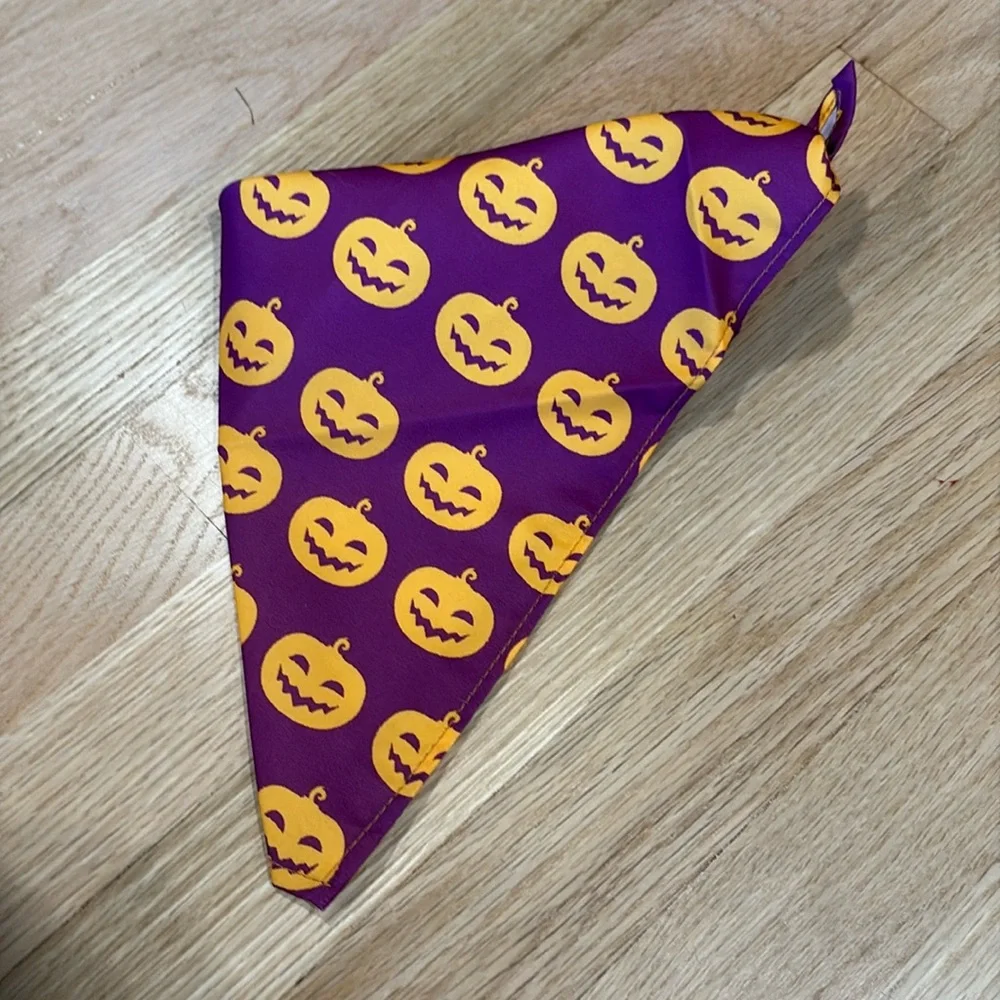 Jack-o’-lantern, Bat, “Trick or Treat” Patterned Pet Bandana Cats and Dogs
